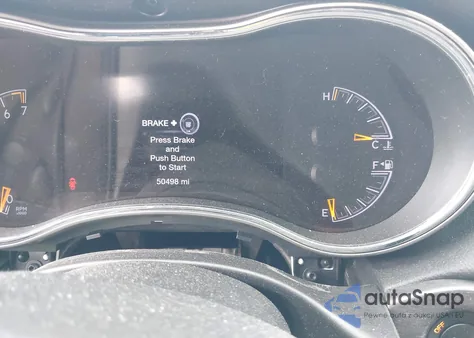 2018 Jeep Grand Cherokee Laredo E 4X2 z USA, uszkodzony, nr VIN 1C4RJEAG2JC353918